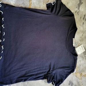 Womans top size Large